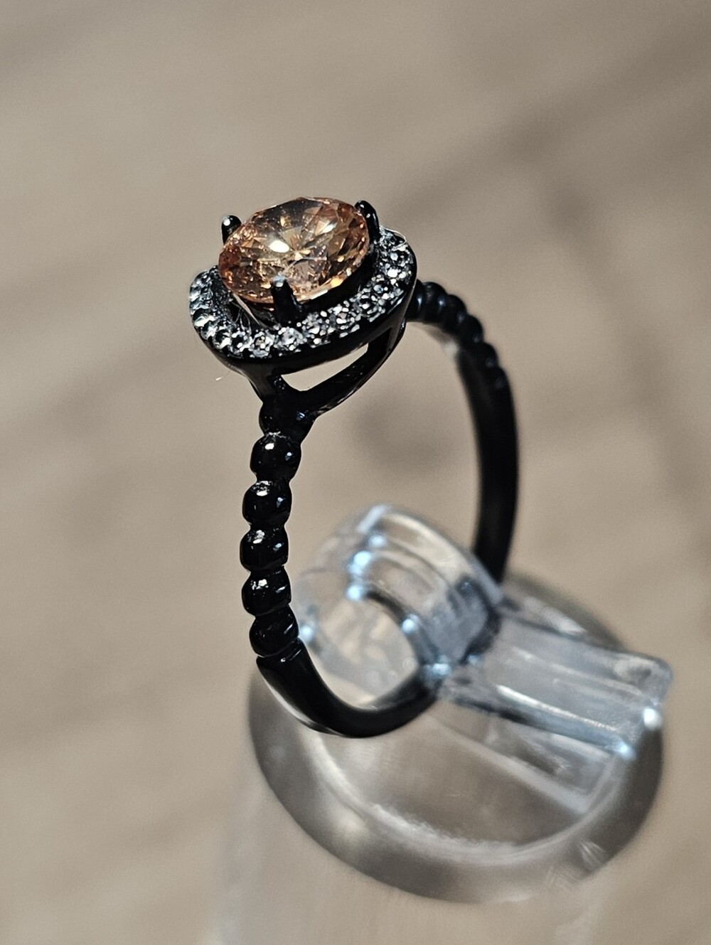 Brilliant 0.84Ct Round Cubic Zircon CZ AAA Black Ion Ring 6